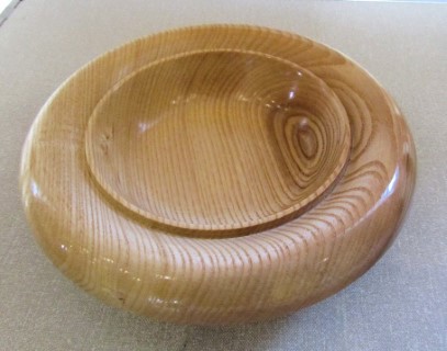 Ash bowl by Nick Caruana
